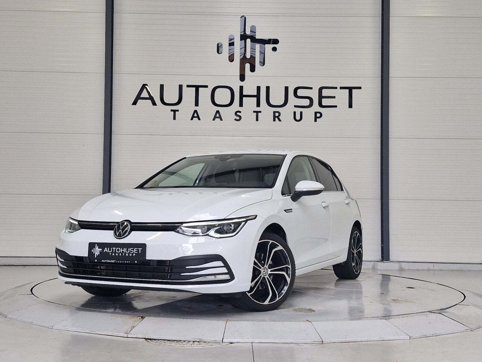 VW Golf VIII 1,5 eTSi 150 Style DSG