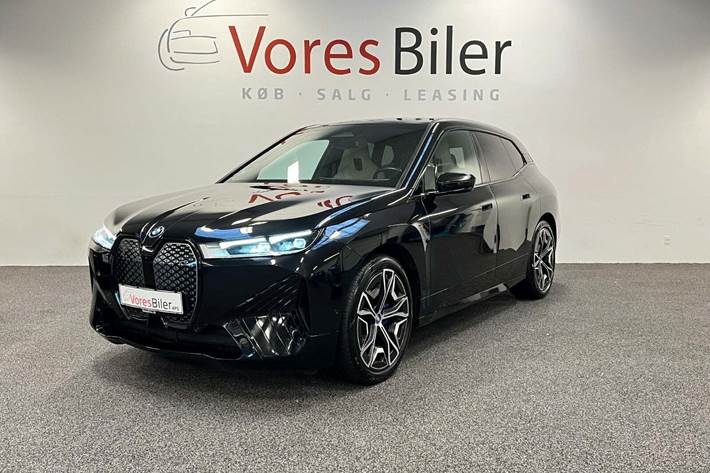 Sort BMW iX fra 2023
