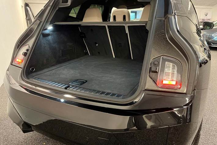 Sort BMW iX fra 2023