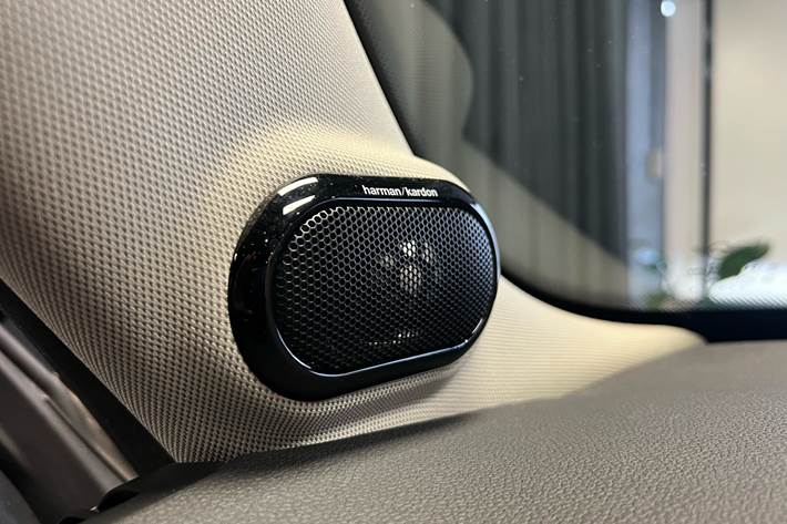 Sølv Mini Cooper fra 2023