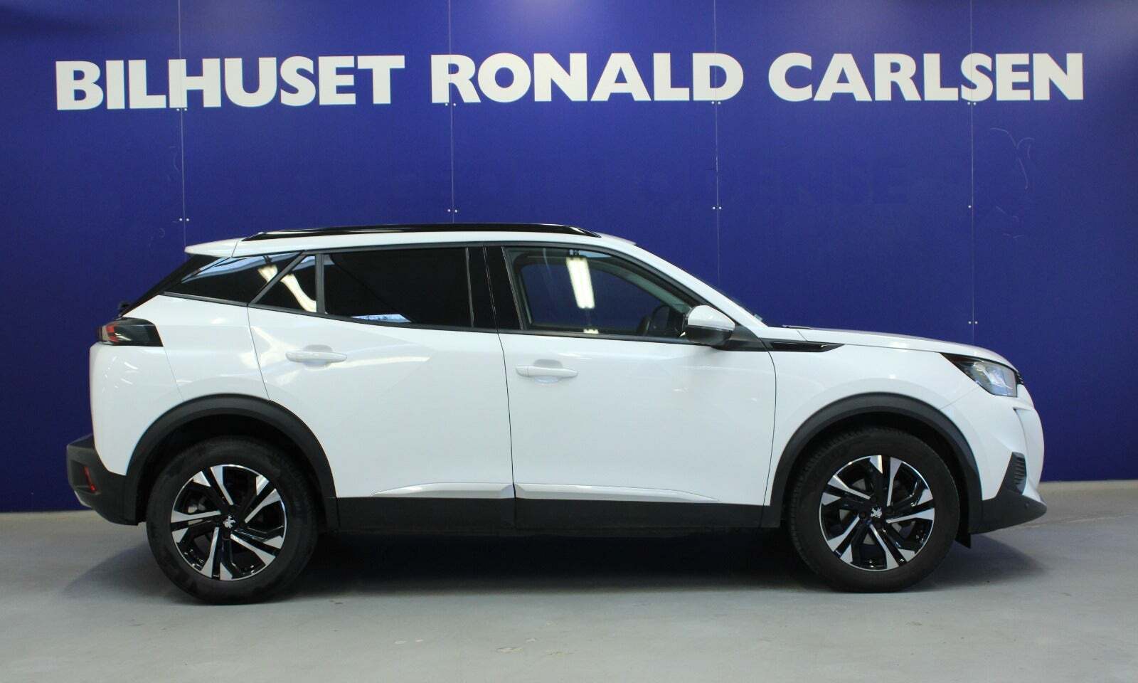 Hvid Peugeot 2008 fra 2021