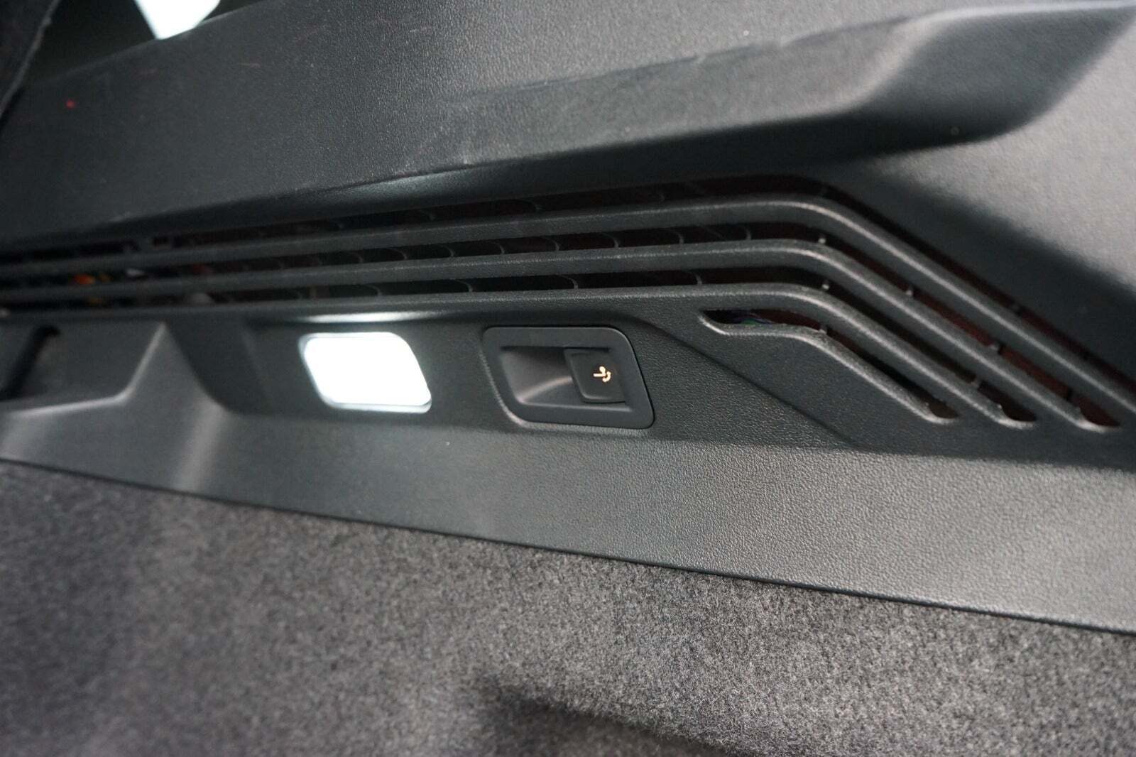 Rød VW ID.4 fra 2025