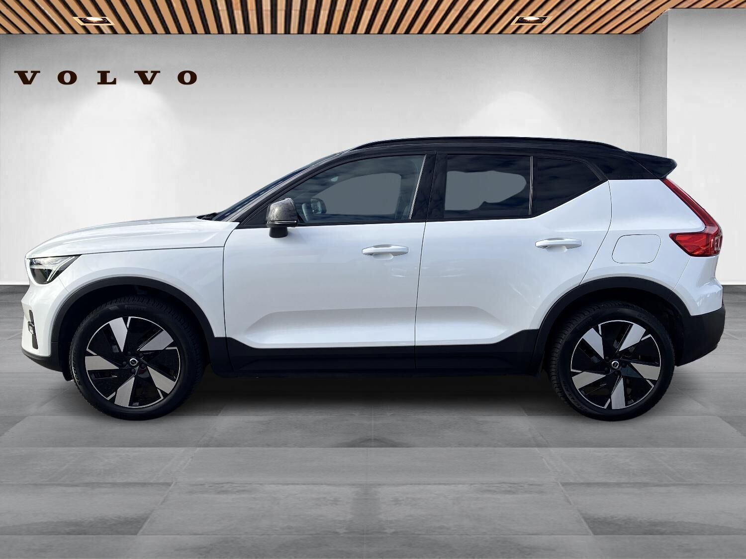 Volvo XC40 Recharge Twin Plus AWD 408HK 5d Aut.