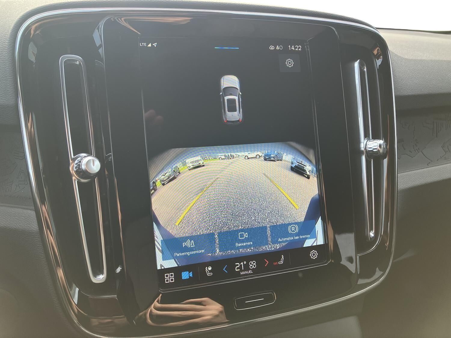 Hvid Volvo XC40 fra 2023