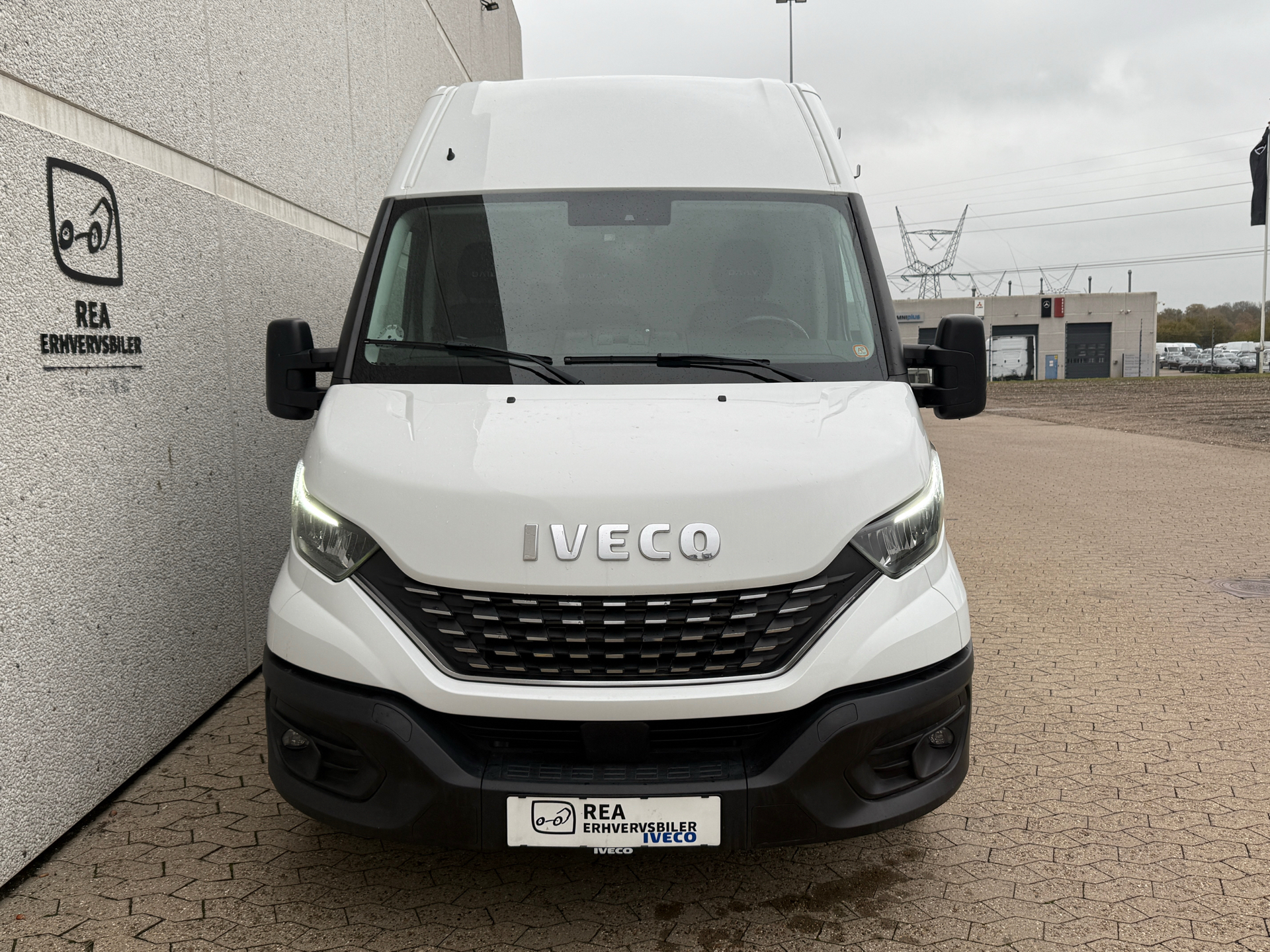 Iveco Daily 3,0 35C18 16m3 D Hi-Matic 180HK Van 8g Aut.