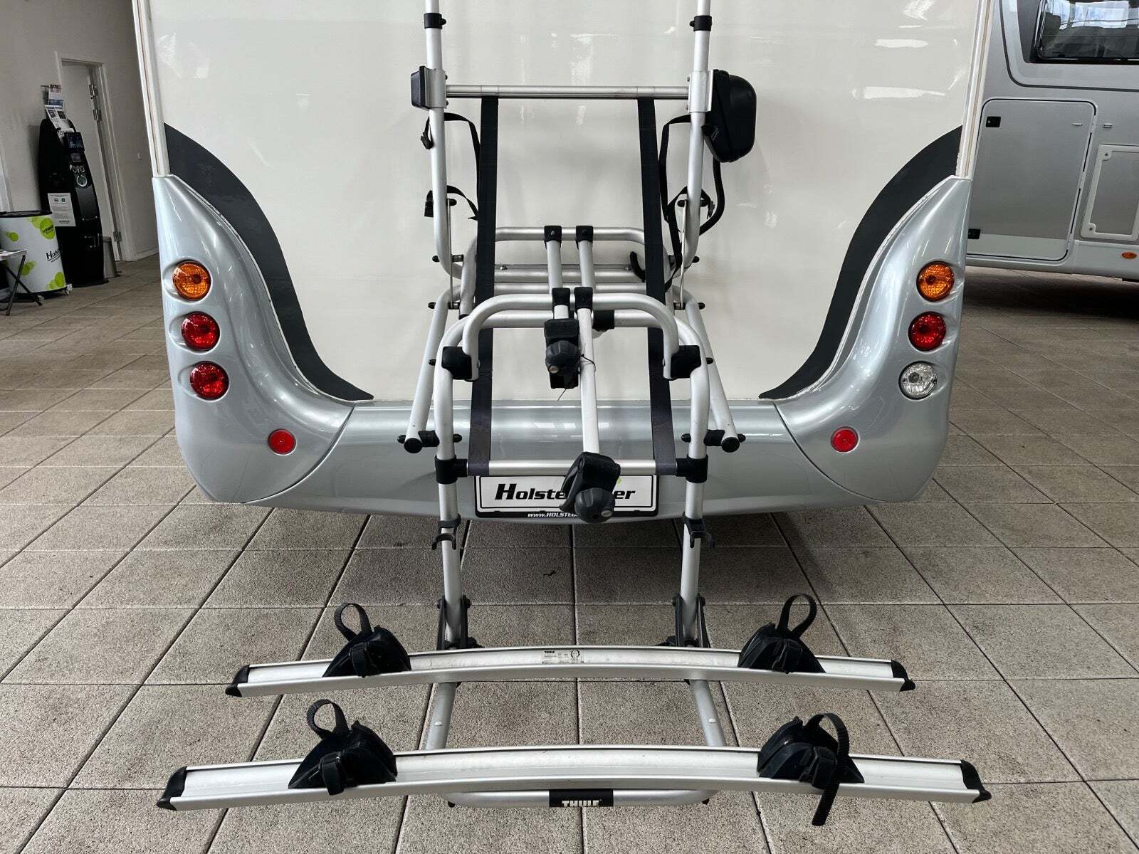 Hvid Fiat McLouis fra 2011 set udefra