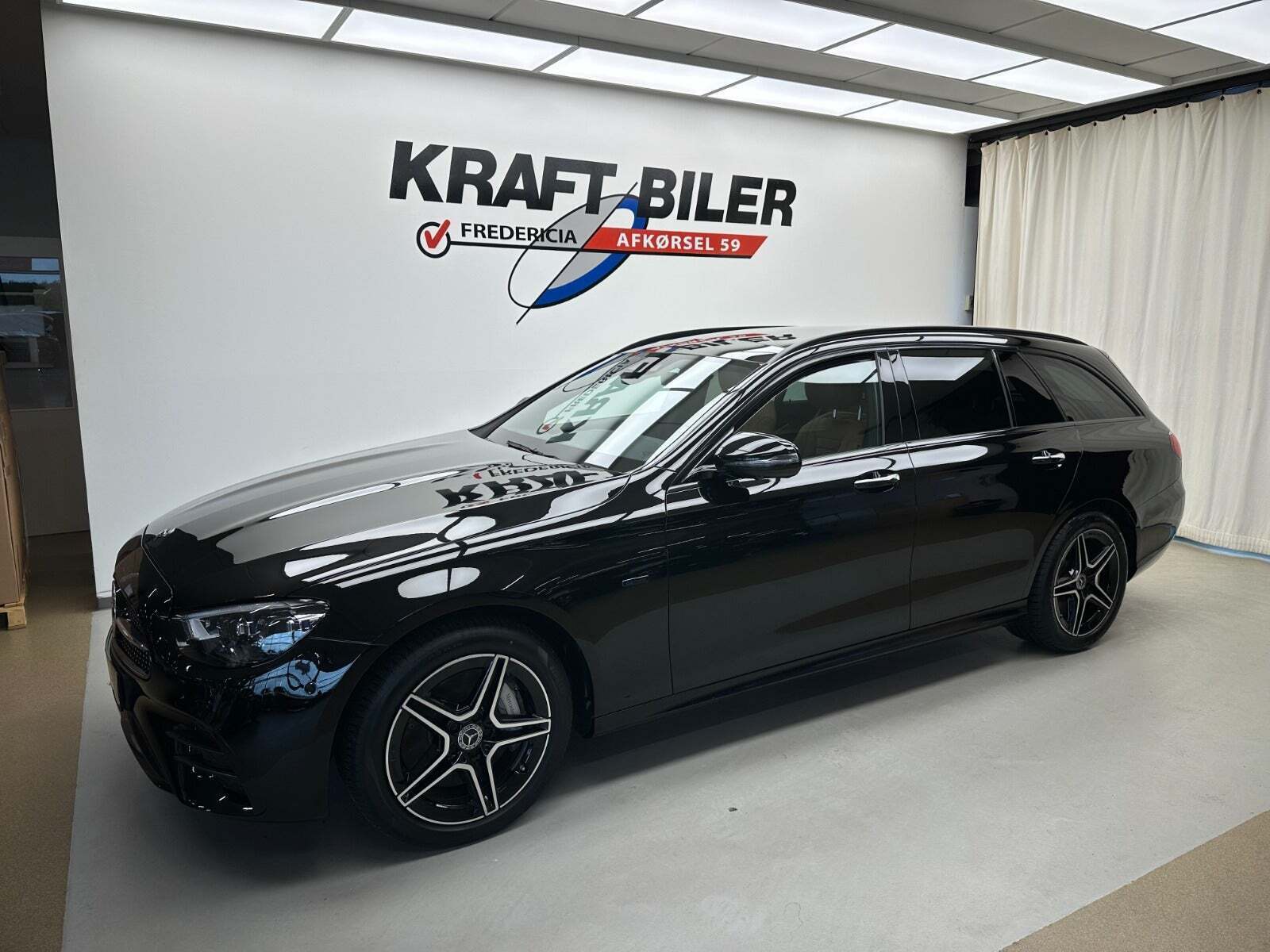 Mercedes E300 de 2,0 AMG Line stc. aut.