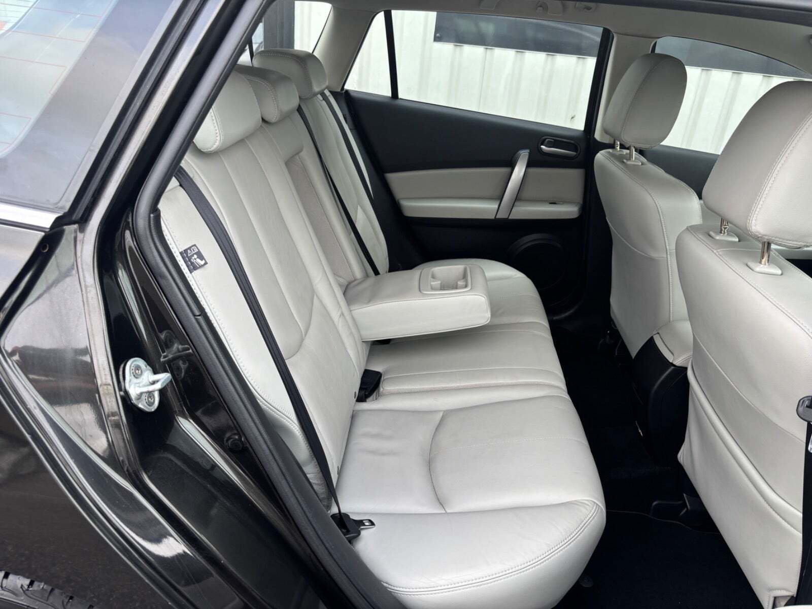 Brun Mazda 6 fra 2009