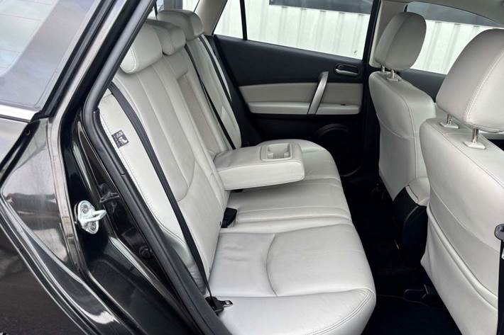 Brun Mazda 6 fra 2009