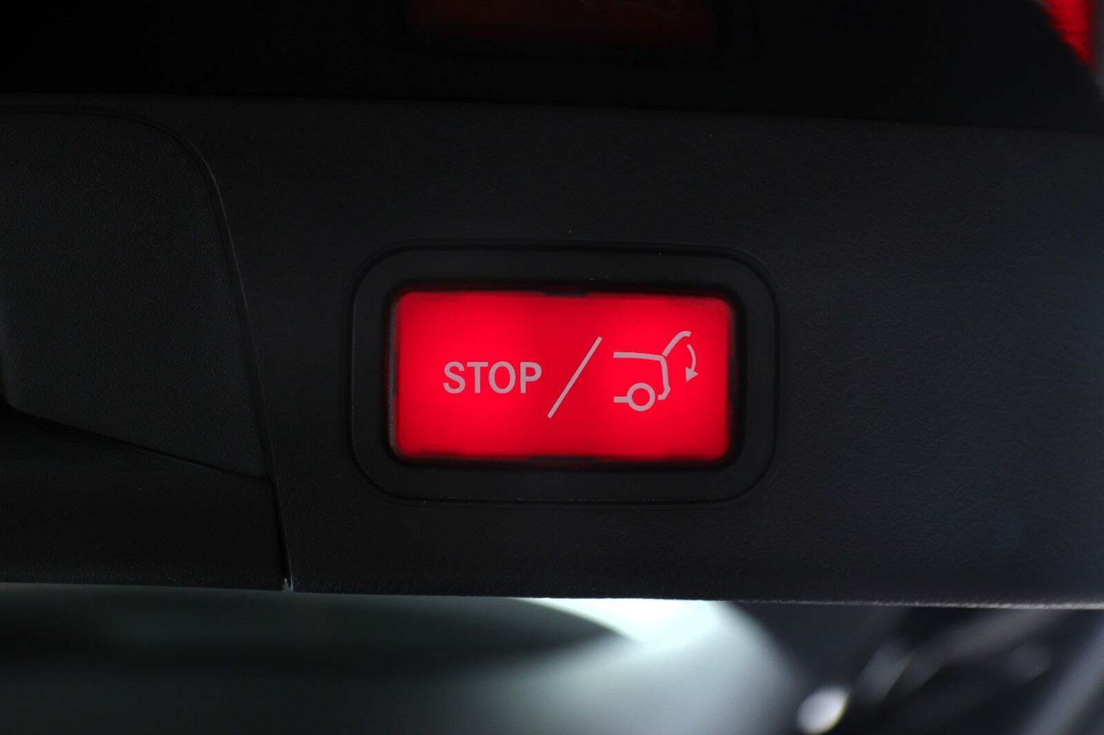 Sort Mercedes EQB300 fra 2024