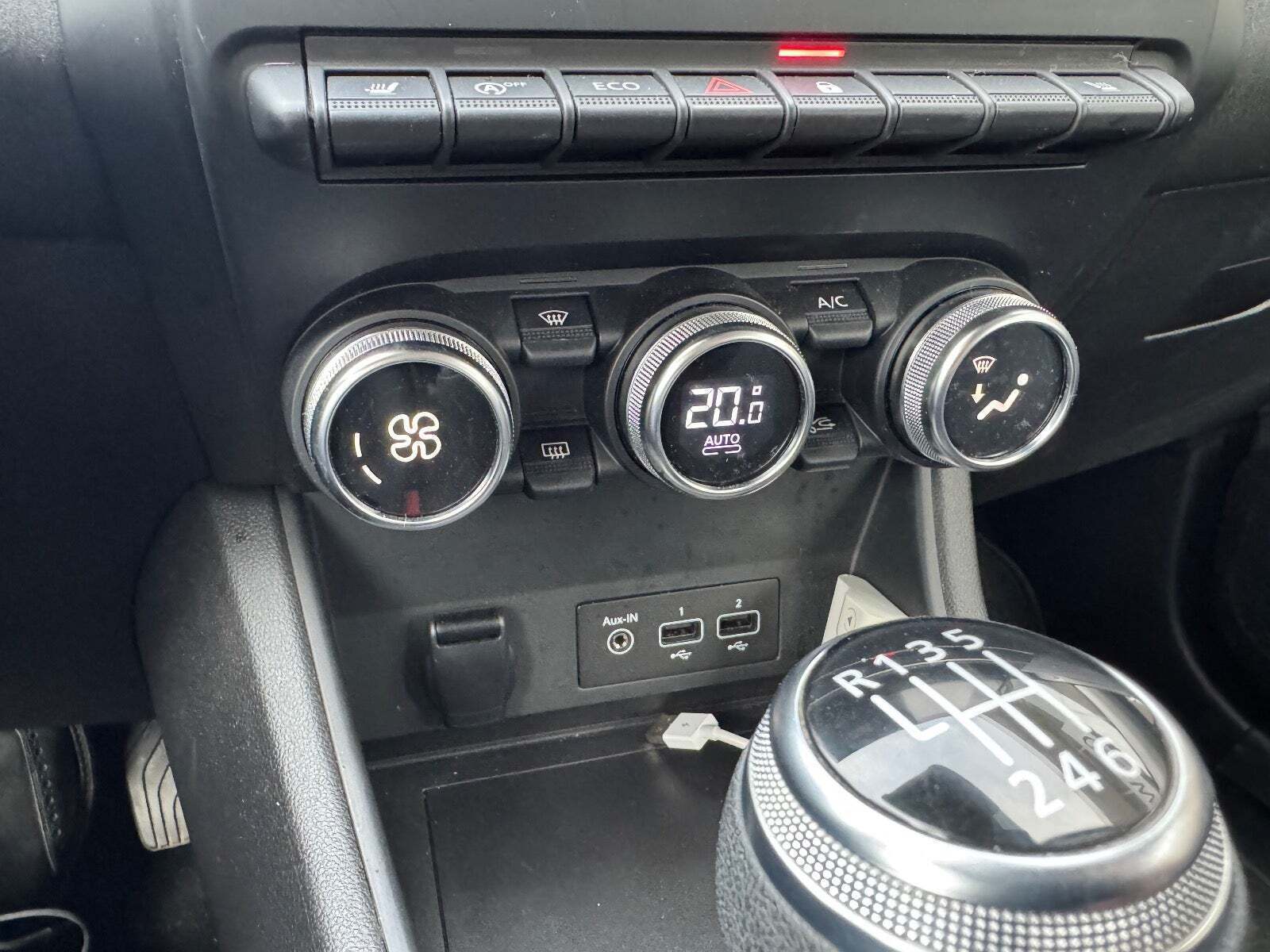 Rød Renault Captur fra 2021
