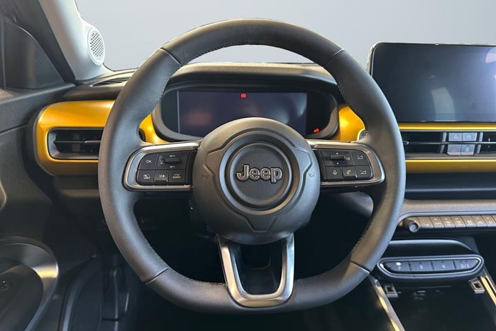 Grå Jeep Avenger fra 2023