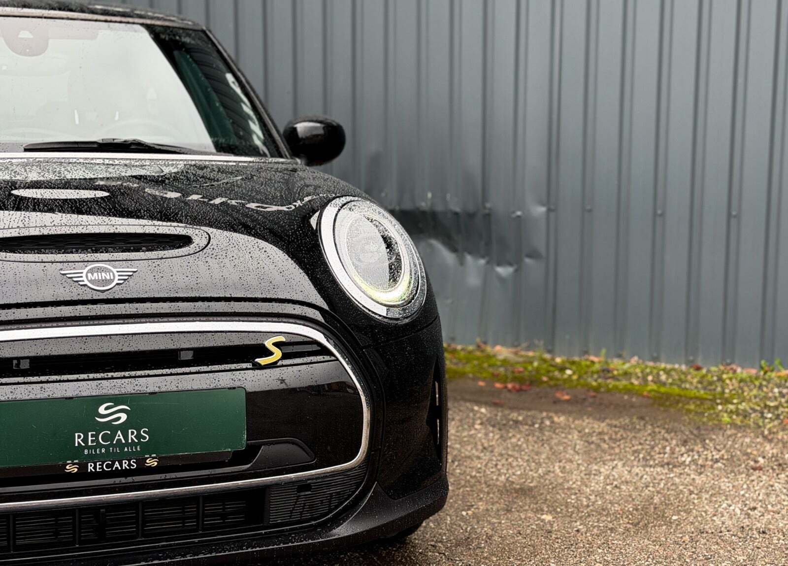 Sort Mini Cooper SE fra 2023