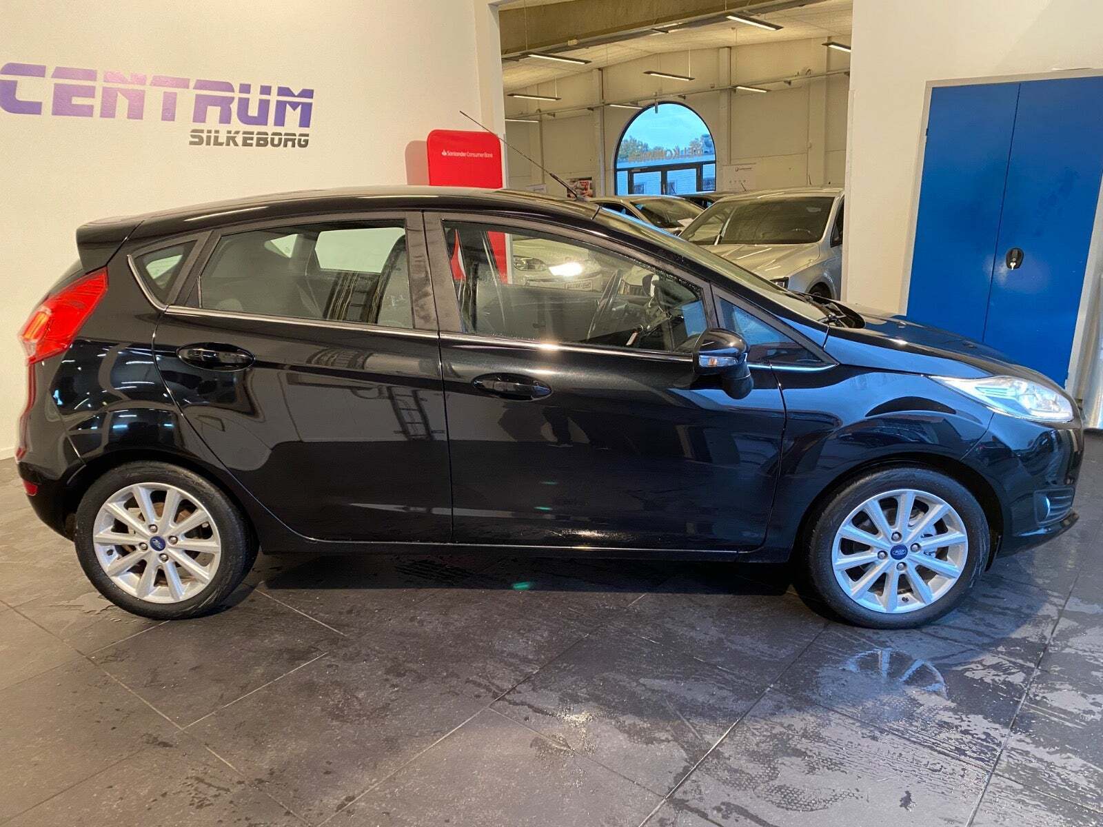 Sort Ford Fiesta fra 2015