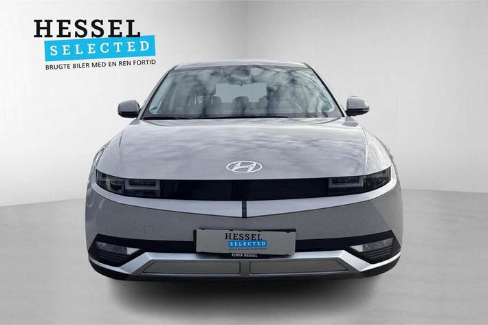 Grå Hyundai Ioniq 5 fra 2023