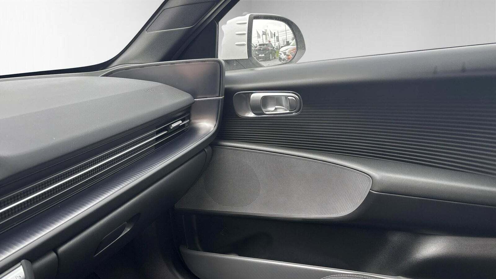 Hvid Hyundai Ioniq 6 fra 2023