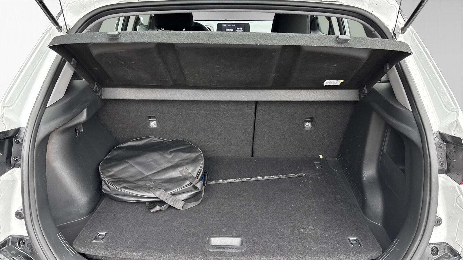 Hvid Hyundai Kona fra 2022