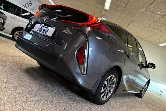 Grå Toyota Prius fra 2018