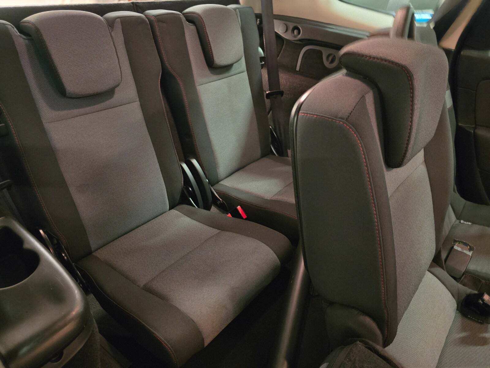 Sølv Renault Grand Scenic III fra 2014