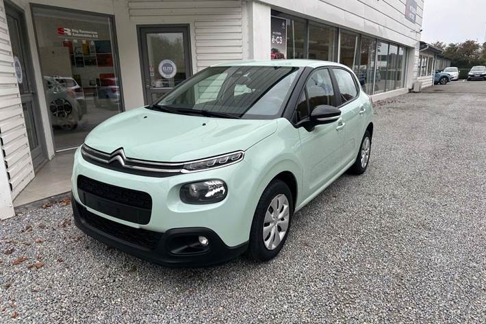 Grøn Citroën C3 fra 2017 set udefra