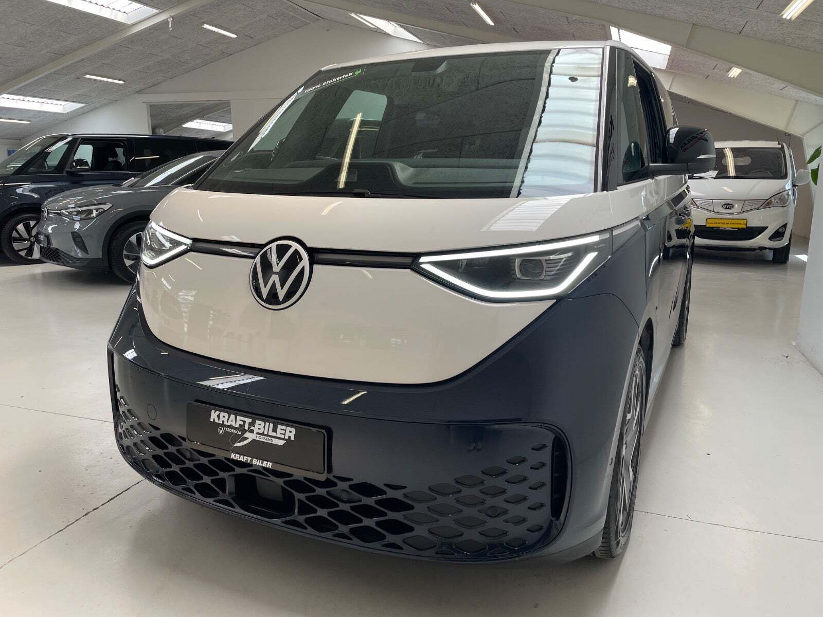 VW ID.Buzz 77 Pro SWB