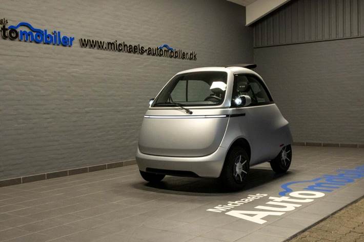 Grå Micro Microlino fra 2023 set udefra