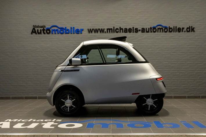 Grå Micro Microlino fra 2023