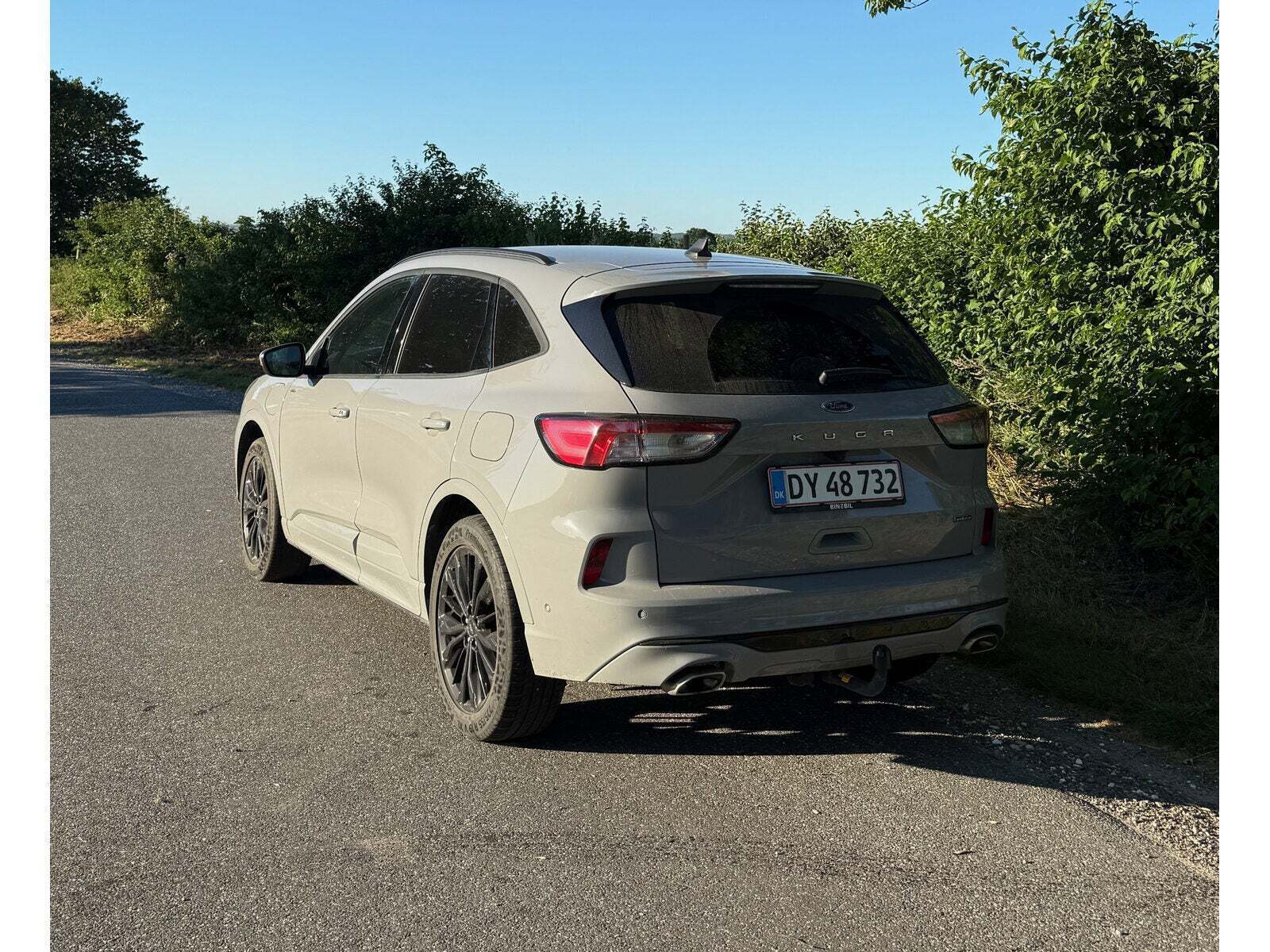 Ford Kuga 2,5 PHEV Graphite Tech CVT