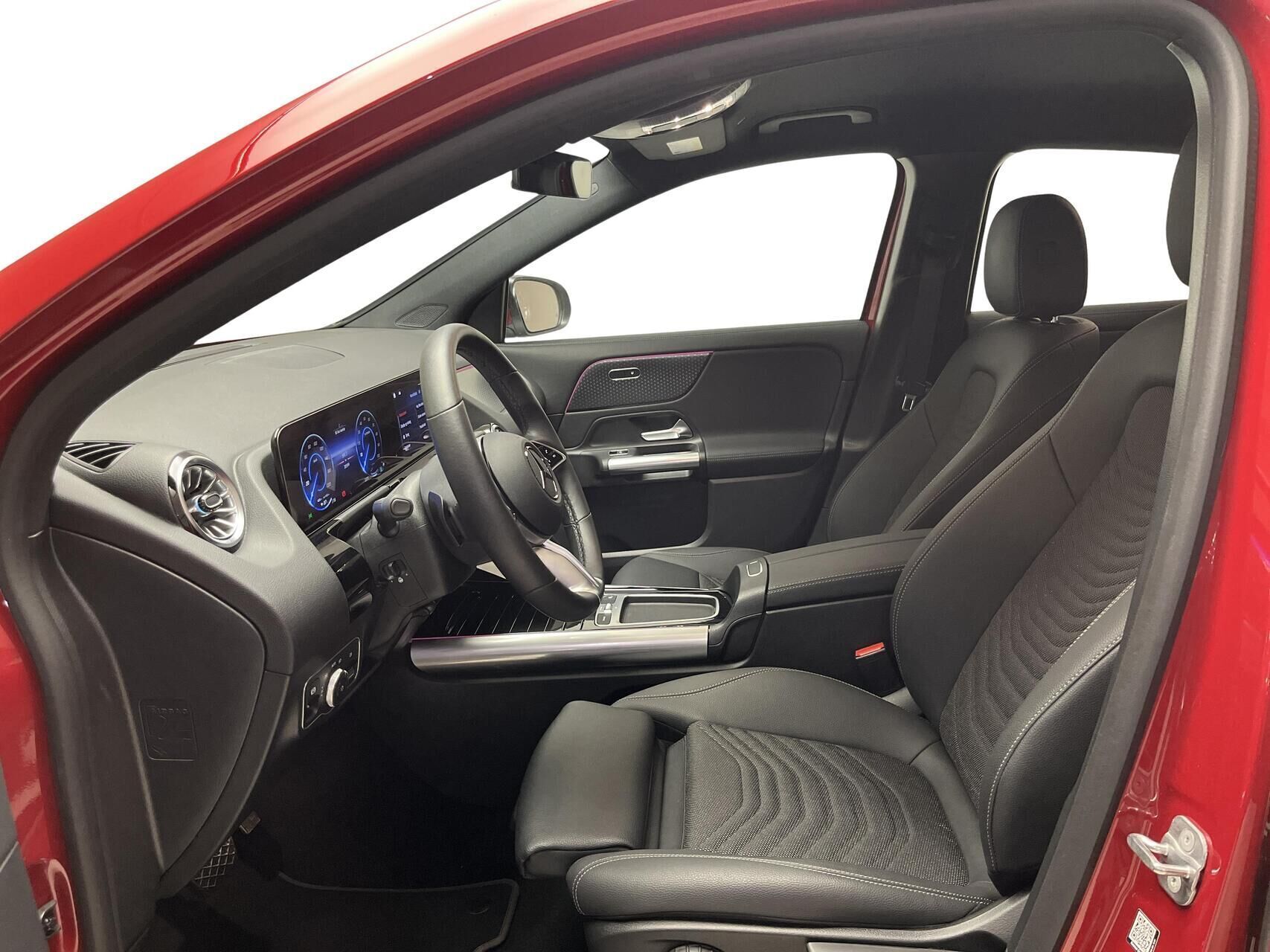 Mercedes EQA 300 EL Progressive 4Matic 228HK 5d Aut.