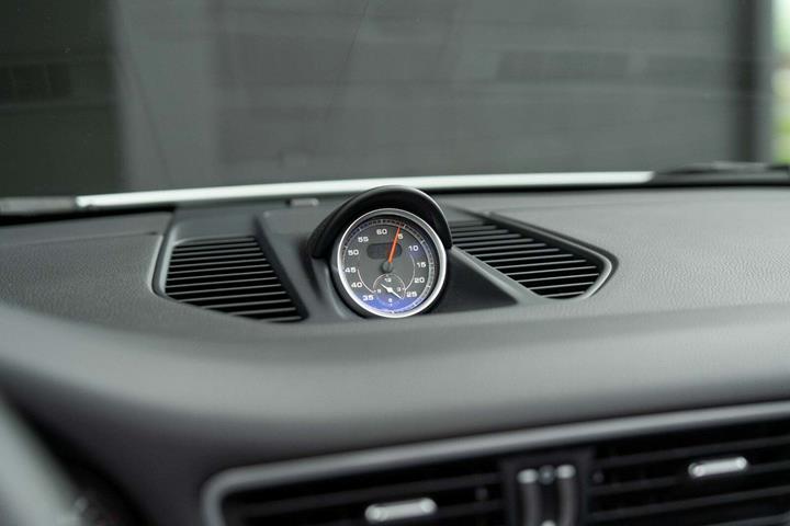 Hvid Porsche 911 Carrera 4S fra 2016
