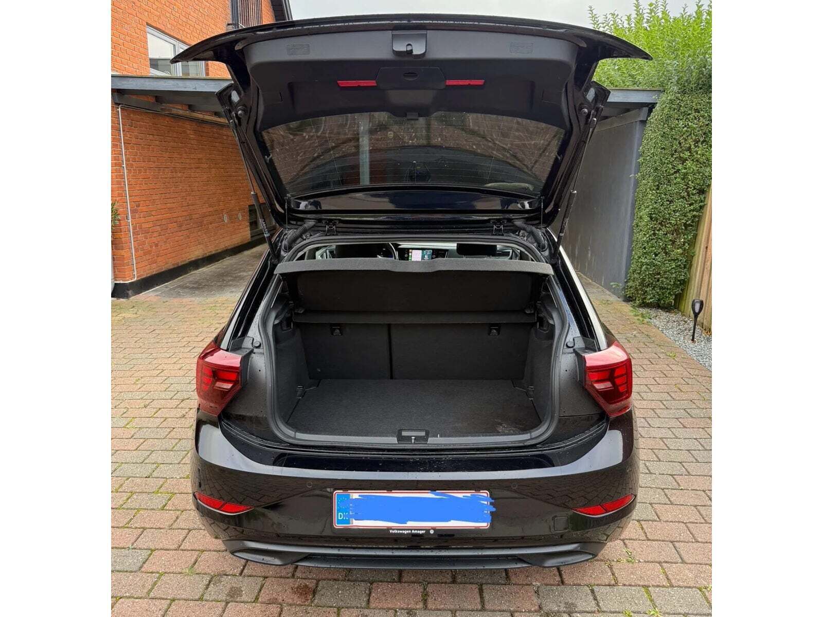 Sort VW Polo fra 2022