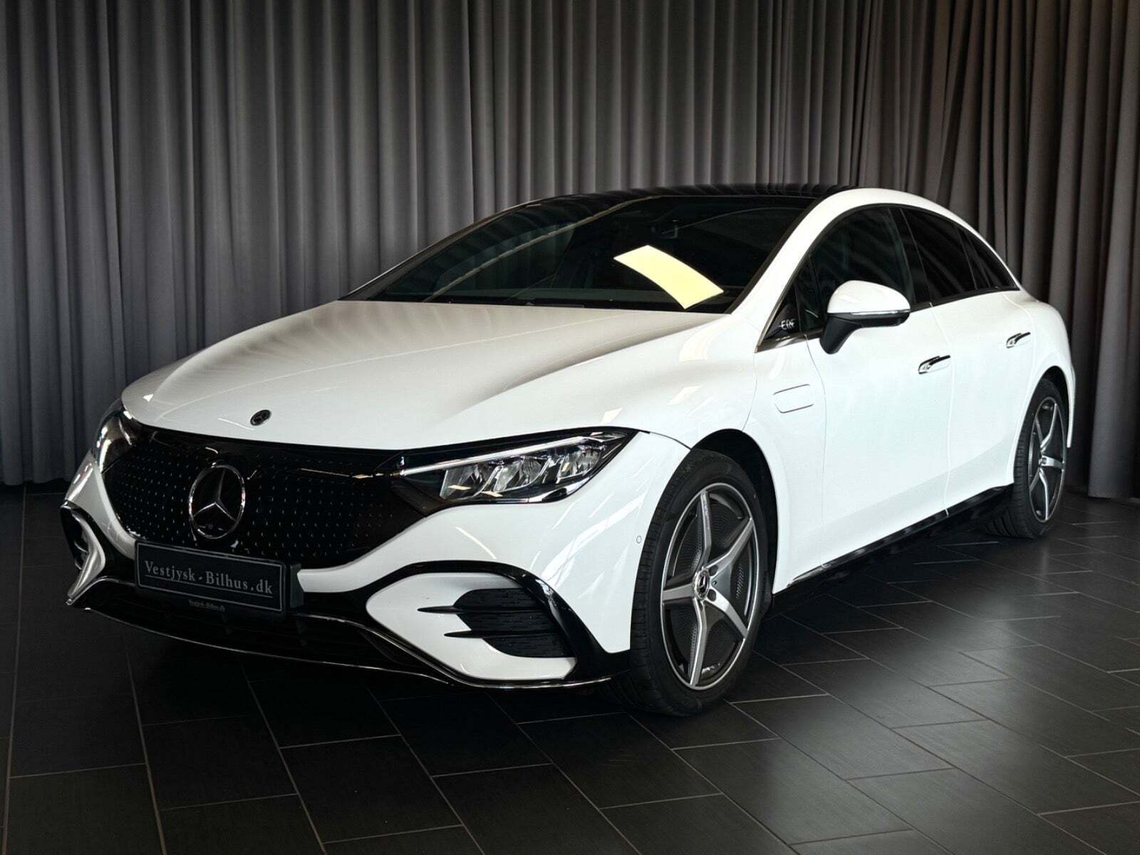 Mercedes EQE350+ AMG Line