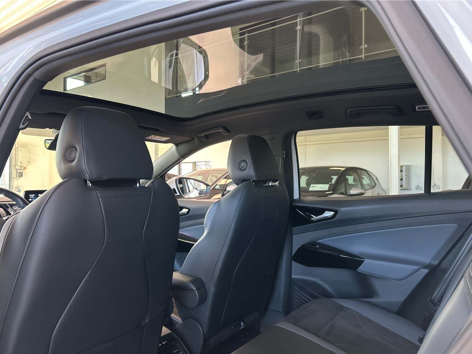 Hvid VW ID.4 fra 2023