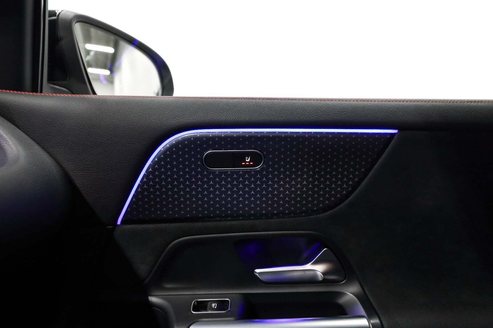 Sort Mercedes EQA250+ fra 2024