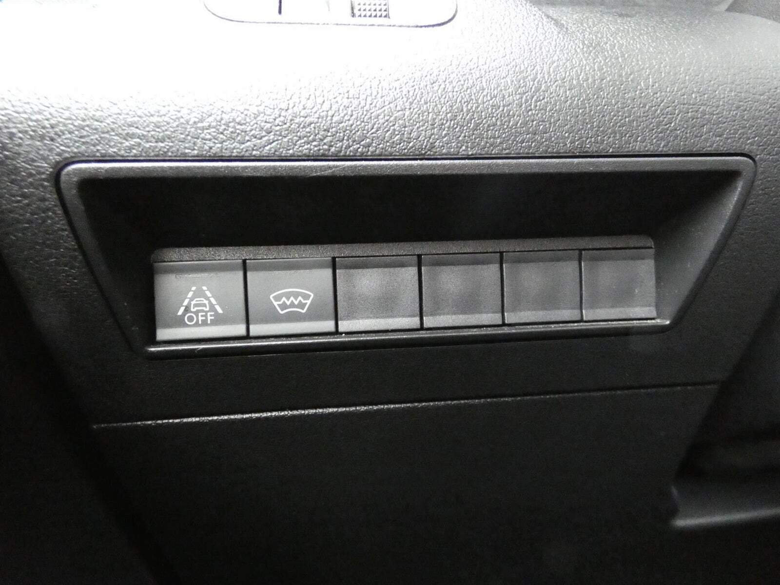 Hvid Peugeot Partner fra 2022