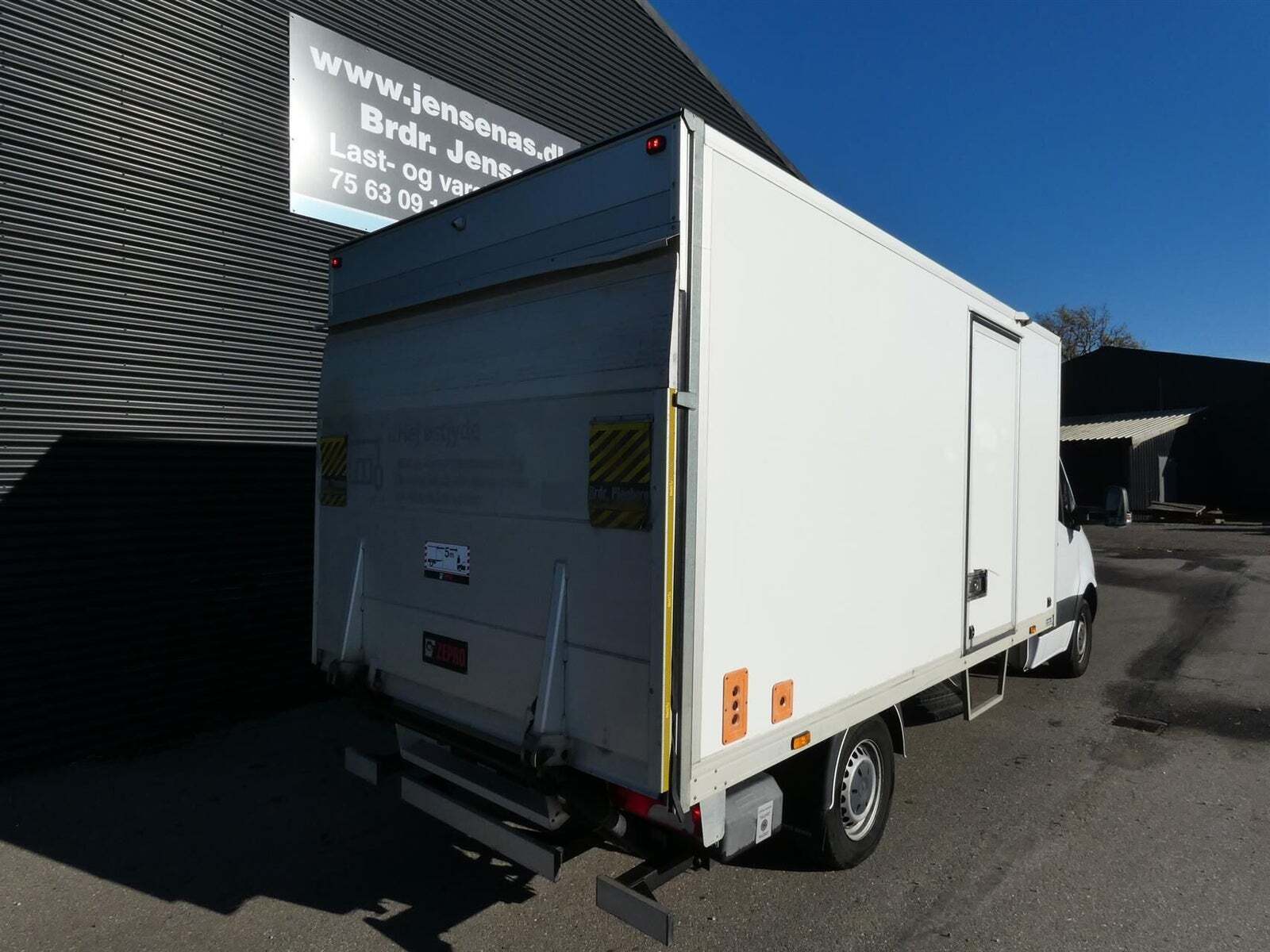 Mercedes Sprinter 317 2,0 CDi Alukasse m/lift aut. RWD
