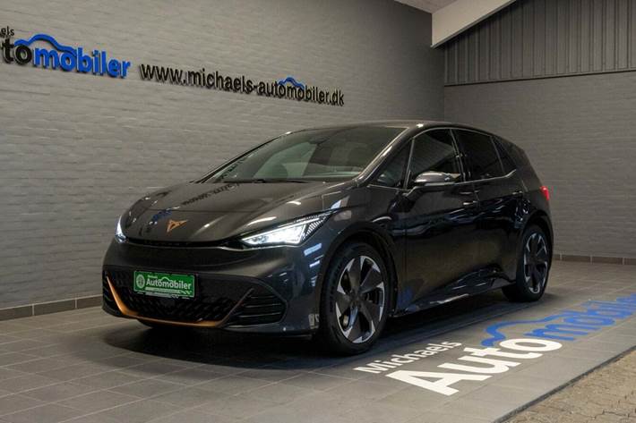 Sort Cupra Born fra 2023 set udefra