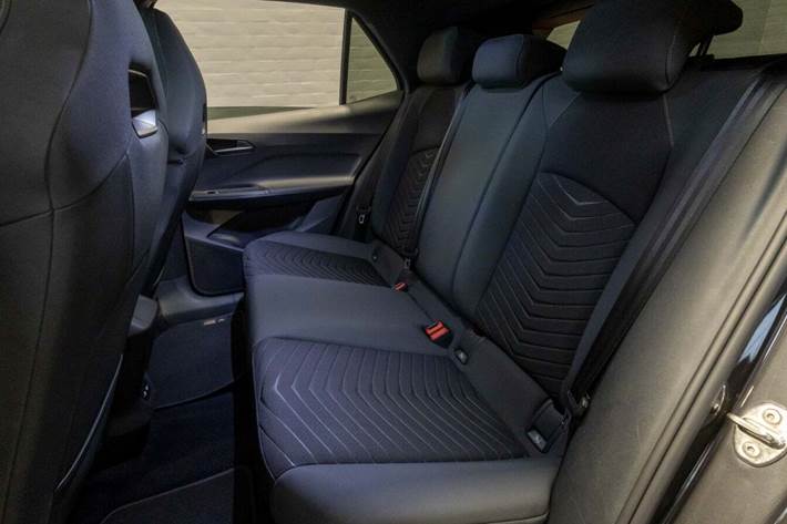 Sort Cupra Born fra 2023