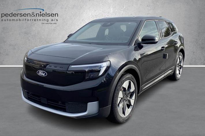 Sort Ford Explorer fra 2025 set udefra