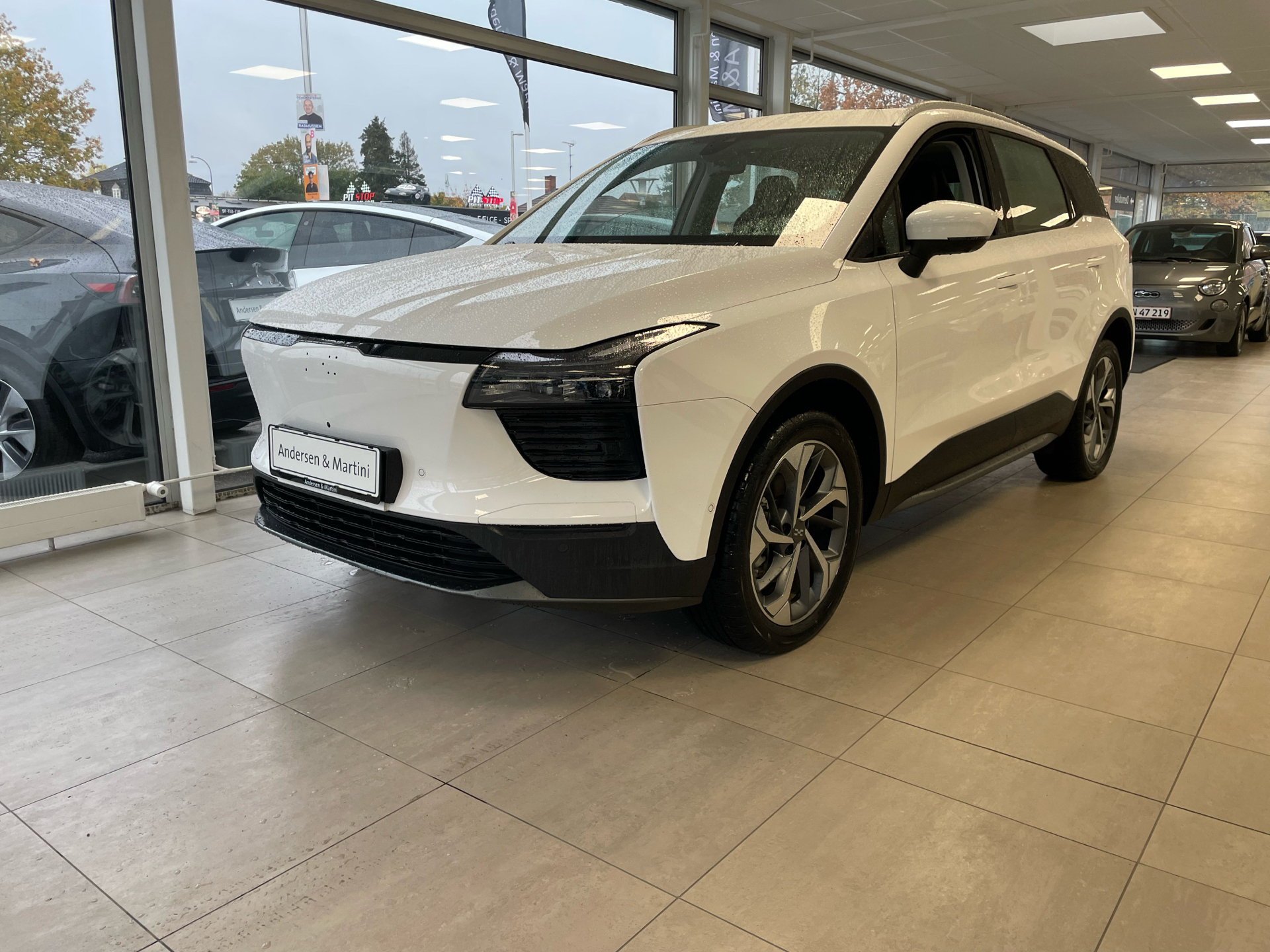 Aiways U5 EL Premium 204HK 5d Aut.