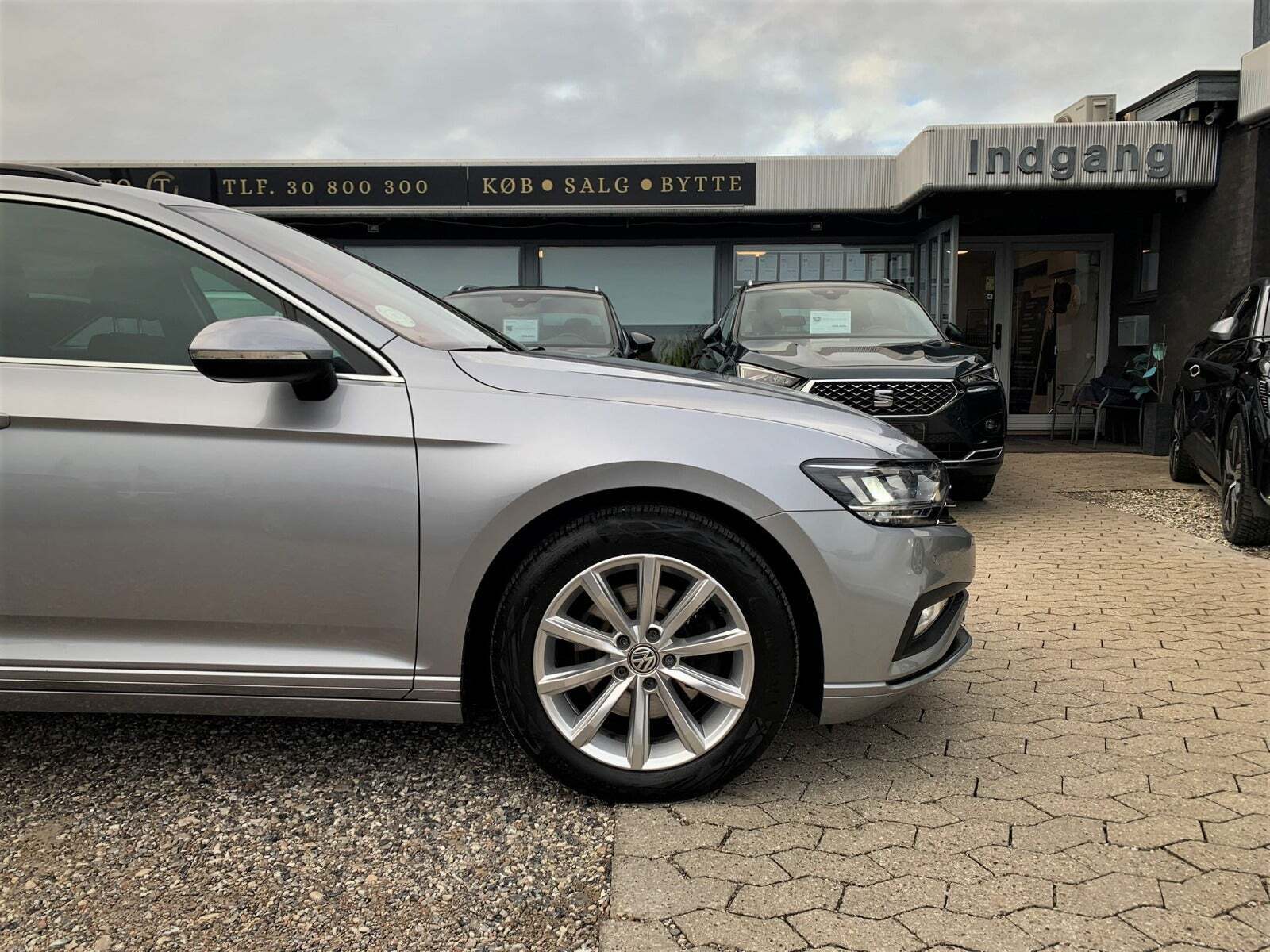 Sølv VW Passat fra 2020