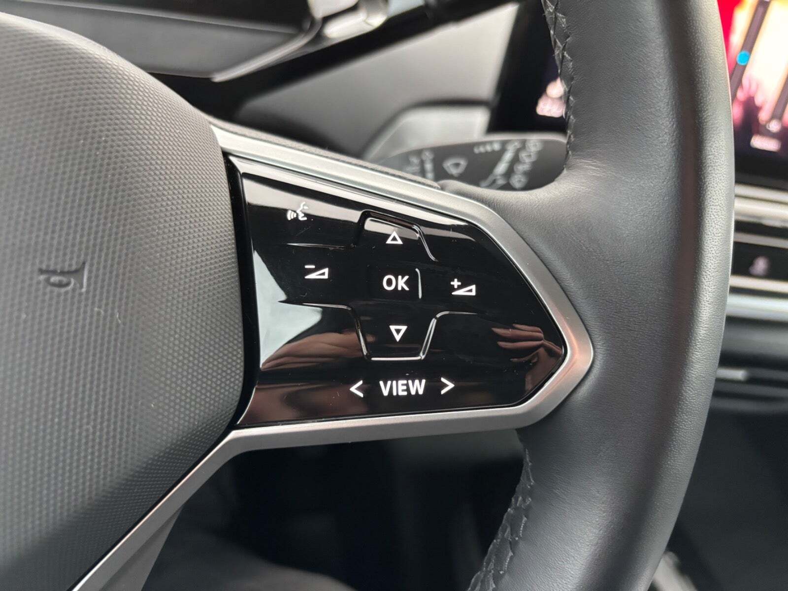 Hvid VW ID.4 fra 2023