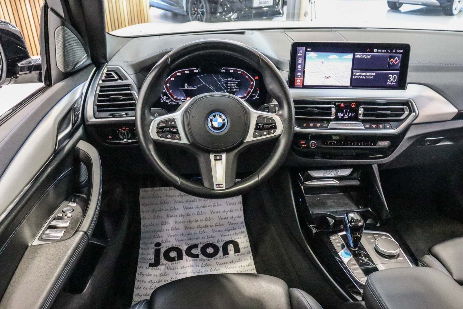 Hvid BMW iX3 fra 2023