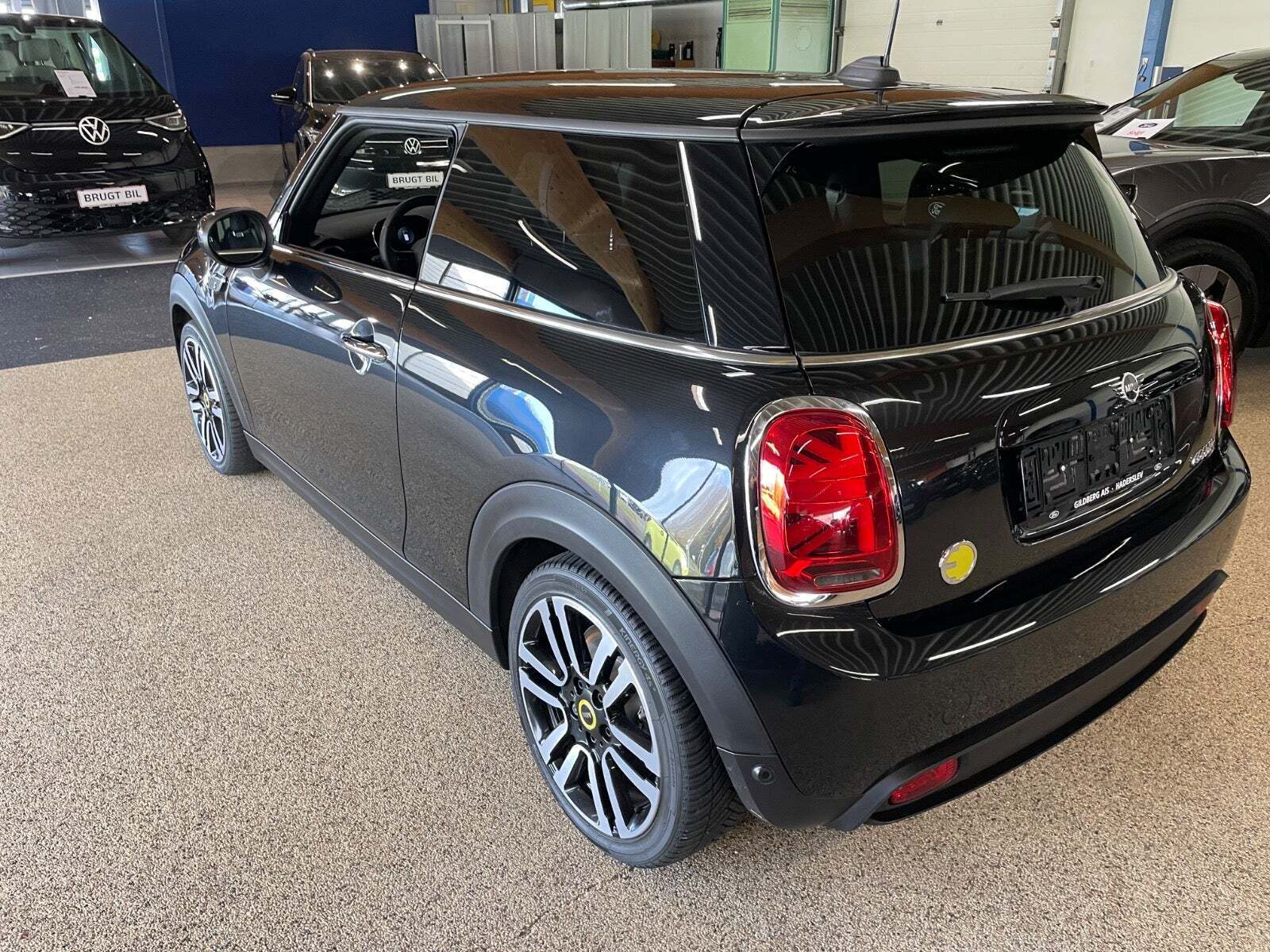 Mini Cooper SE Classic Trim