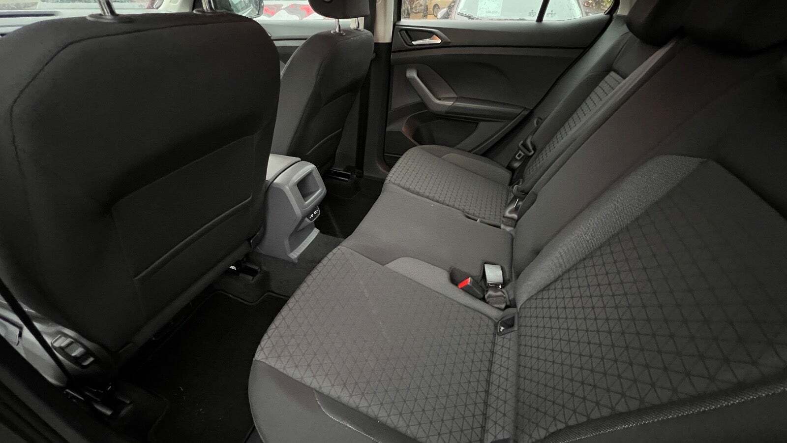 Grå VW T-Cross fra 2021