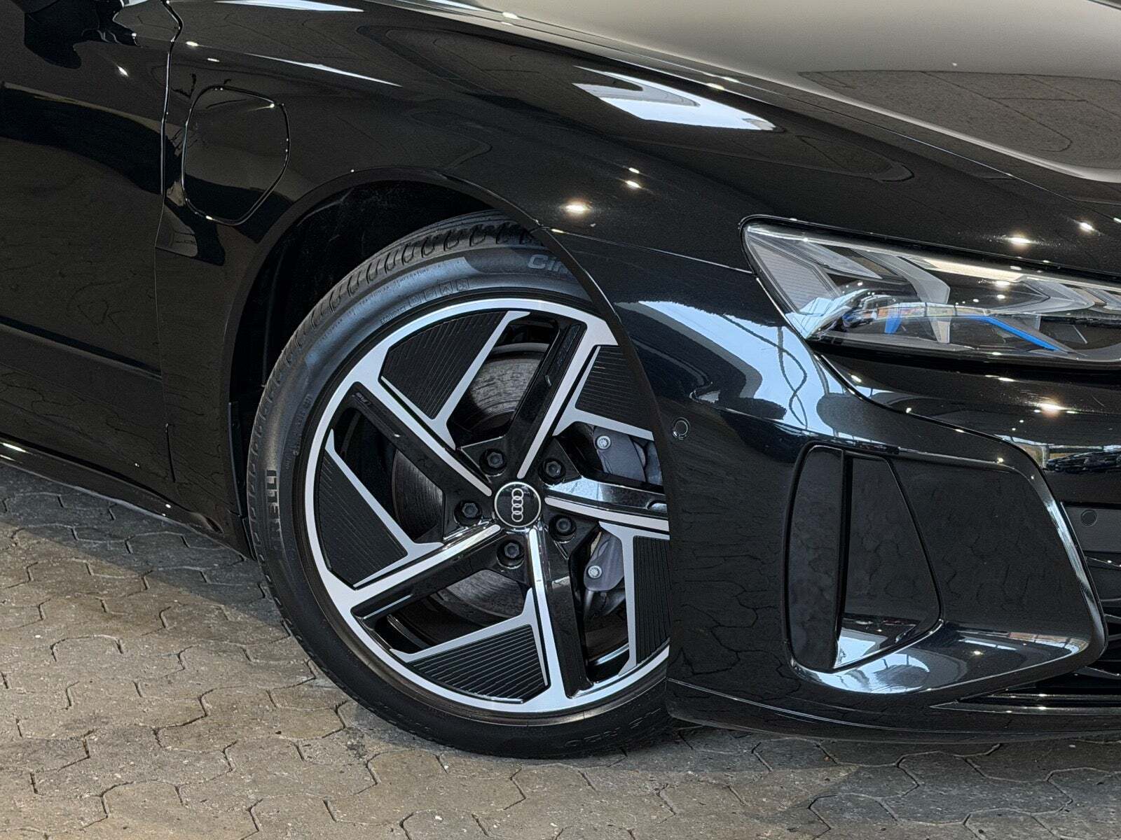 Audi e-tron GT quattro