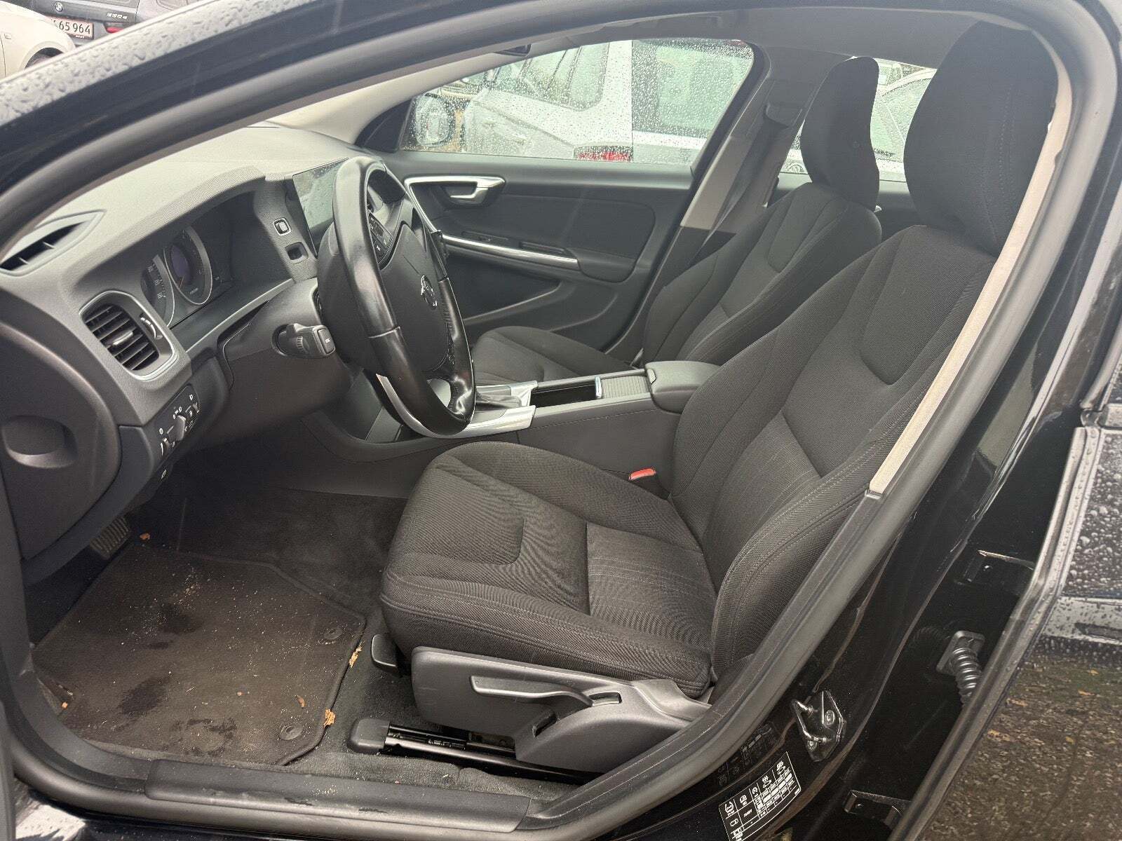 Sort Volvo S60 fra 2013