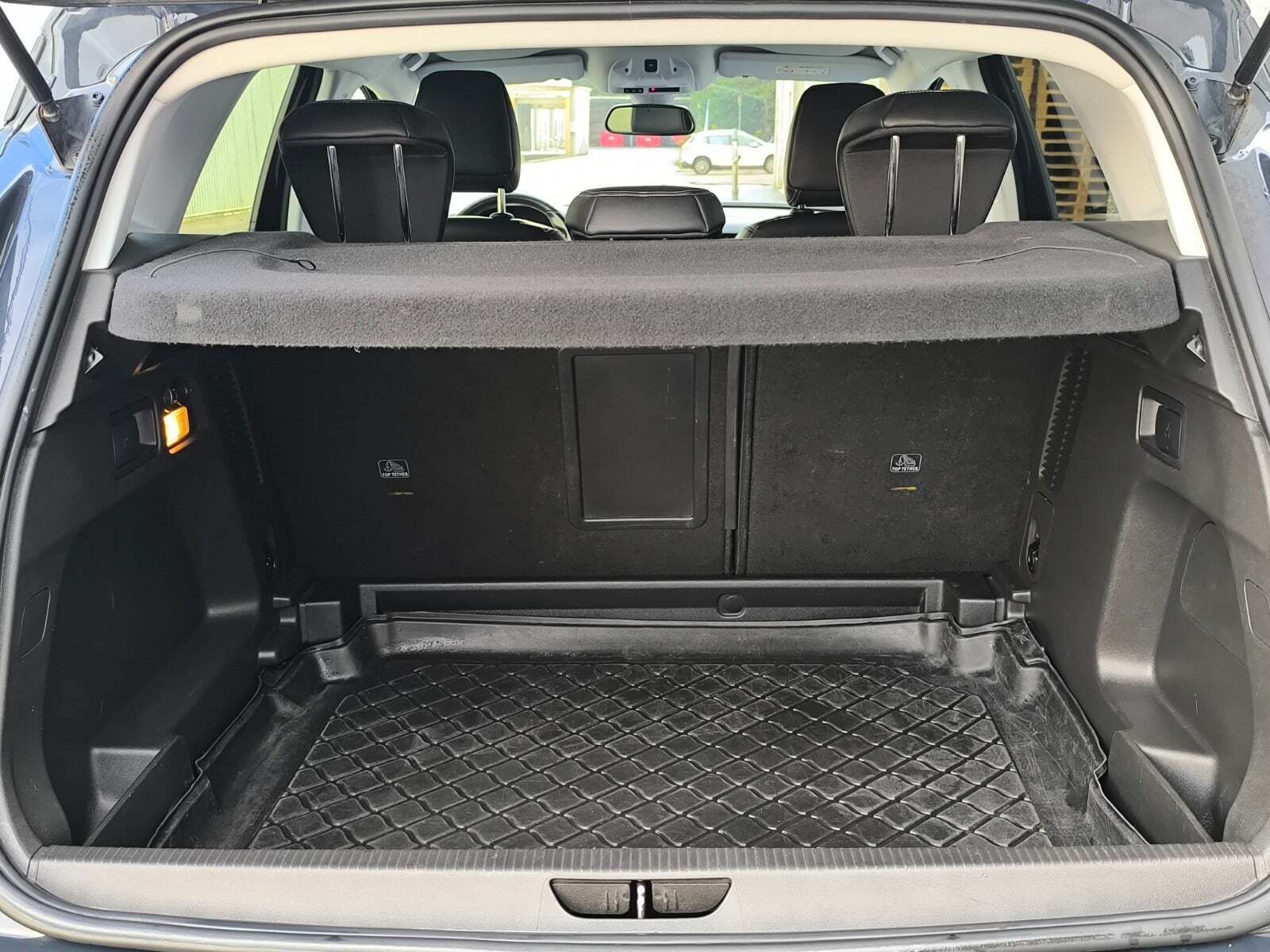 Blå Opel Grandland X fra 2018