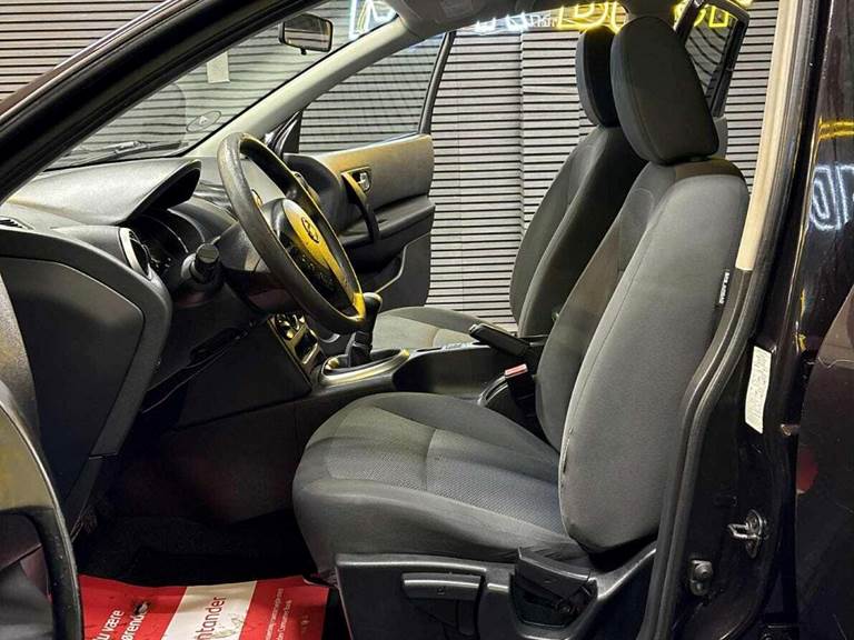 Nissan Qashqai+2 1,6 Acenta 7prs