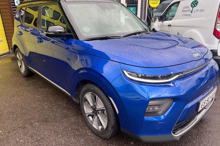 Blå Kia e-Soul fra 2020